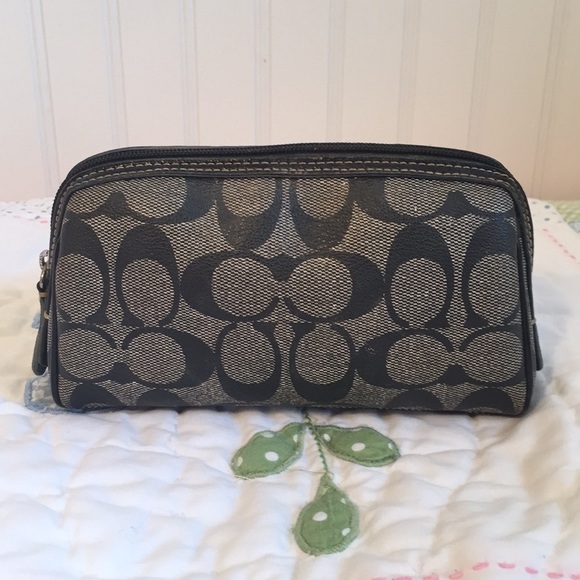 coach cosmetic pouch